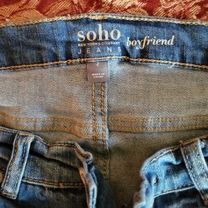 Distress jeans New York & Company boyfriend fit